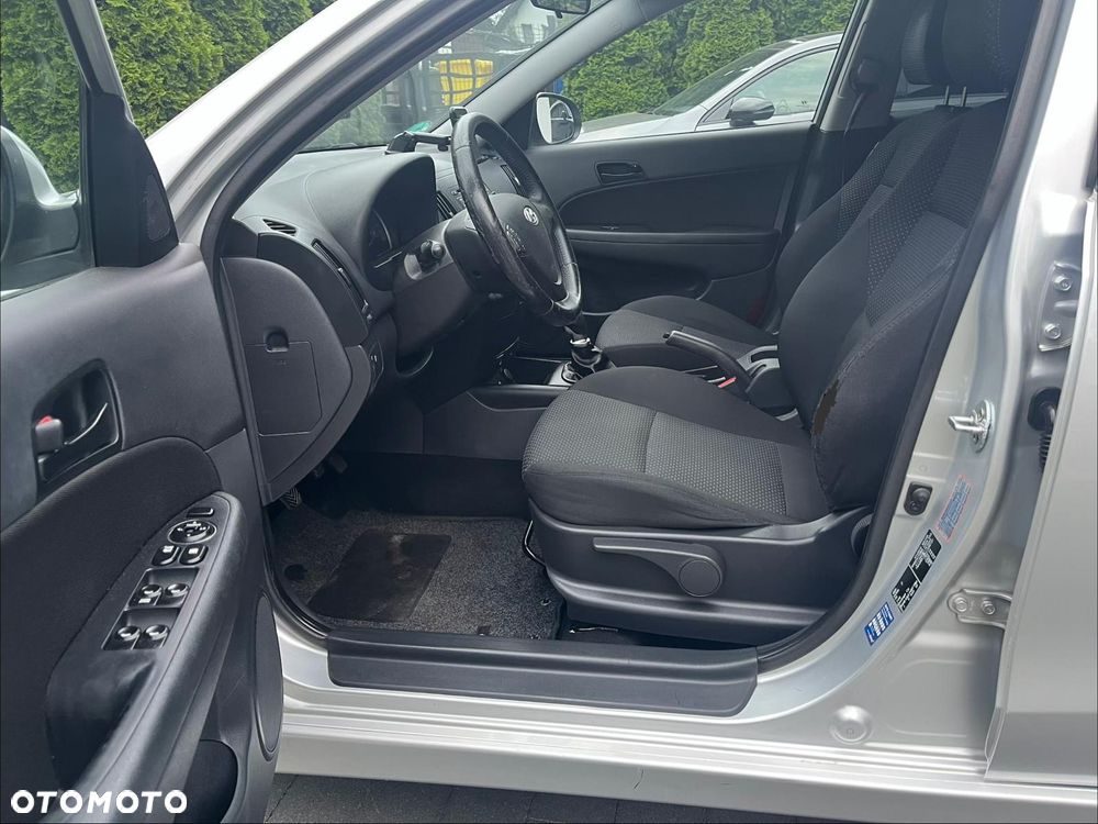 Hyundai i30 1.4 Blue Classic - 21