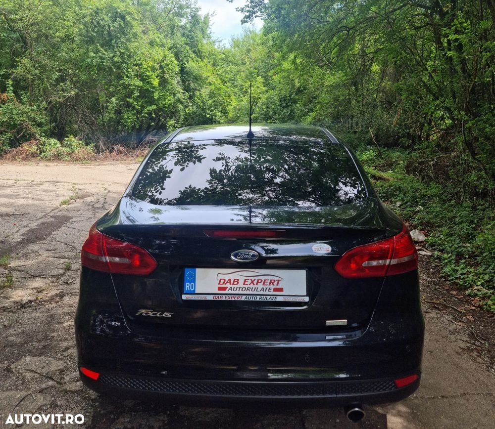 Ford Focus 1.5 EcoBoost Titanium - 8