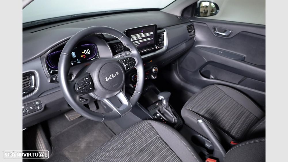 Kia Stonic - 11