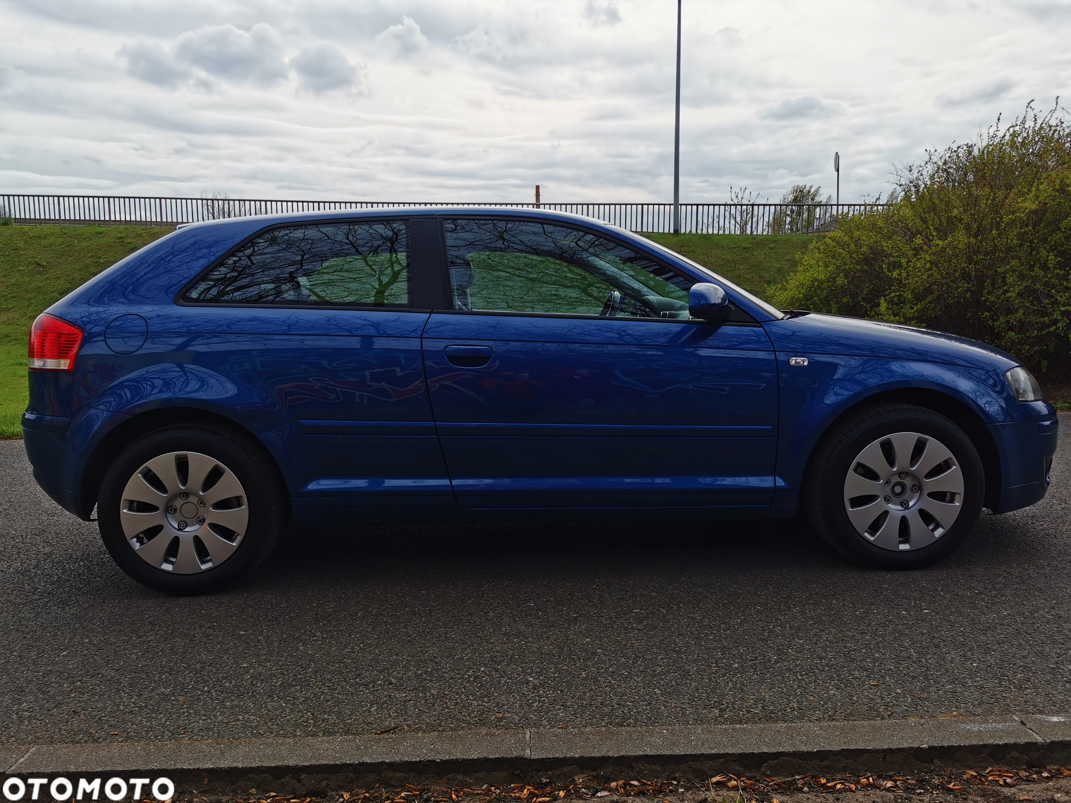 Audi A3 2.0T FSI Attraction - 12