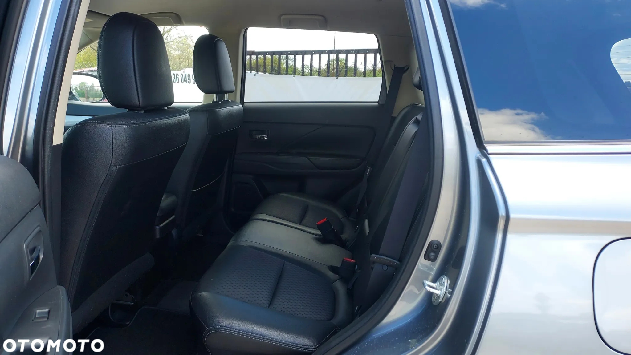 Mitsubishi Outlander - 7