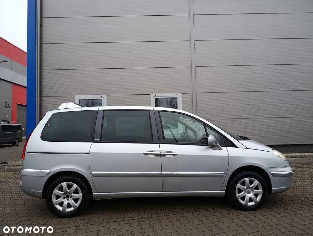 Peugeot 807 HDi 135 Family - 8