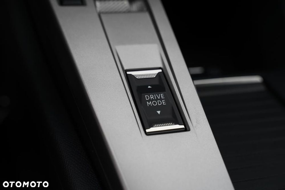 Peugeot 308 1.5 BlueHDi Allure S&S EAT8 - 22