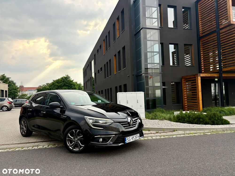 Renault Megane ENERGY TCe 130 BOSE EDITION - 22