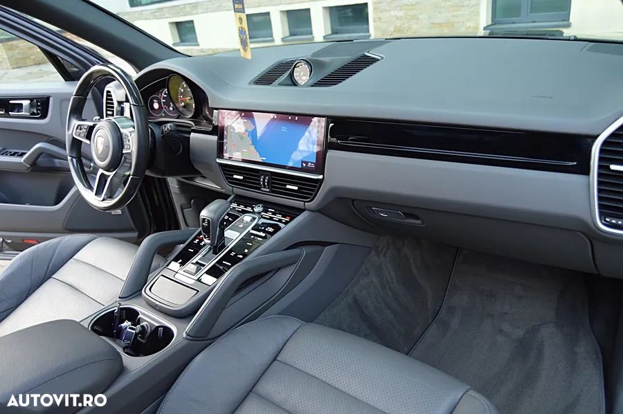 Porsche Cayenne Tiptronic S Platinum Edition - 24