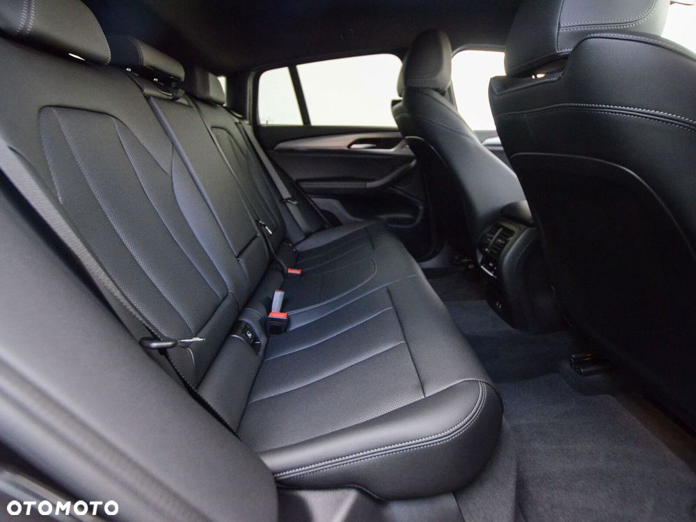 BMW X4 - 31