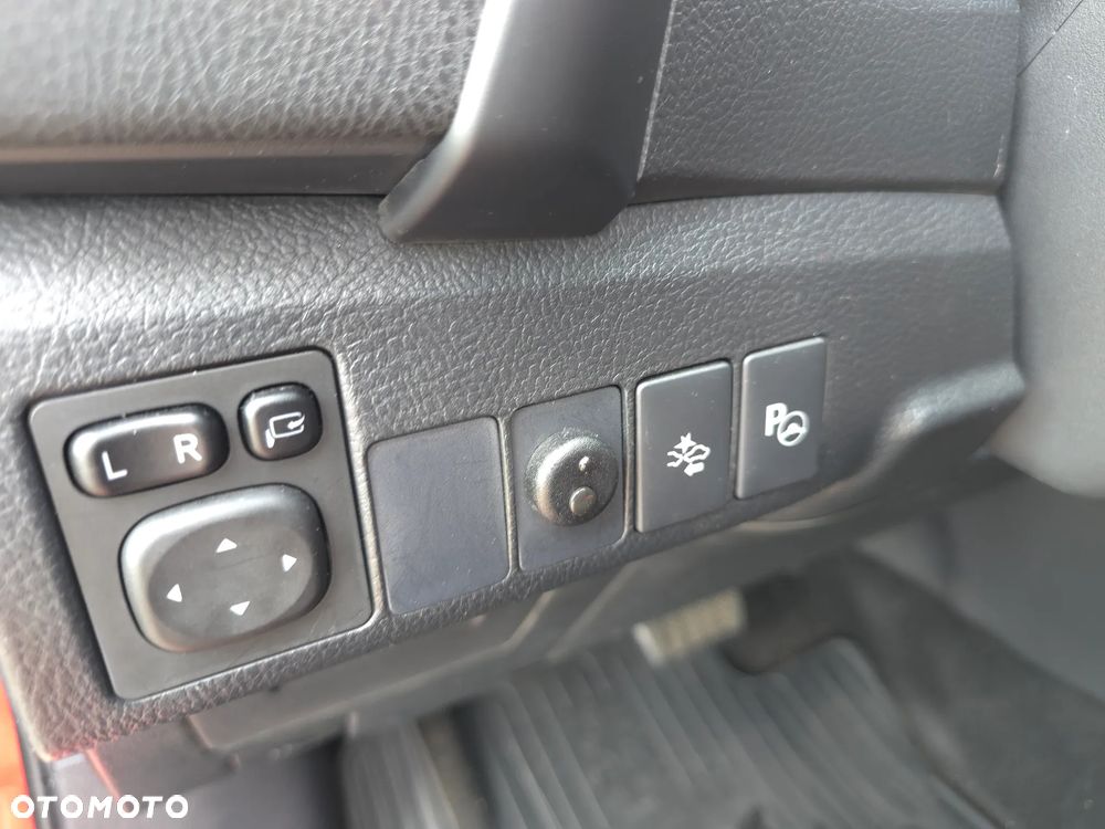 Toyota Auris Hybrid 135 Prestige - 21