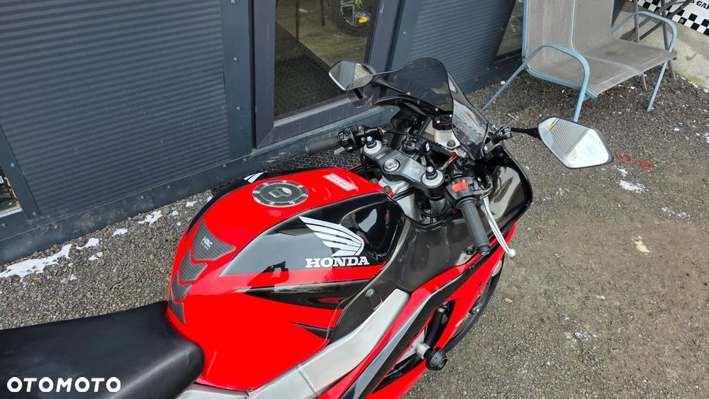 Honda CBR - 4