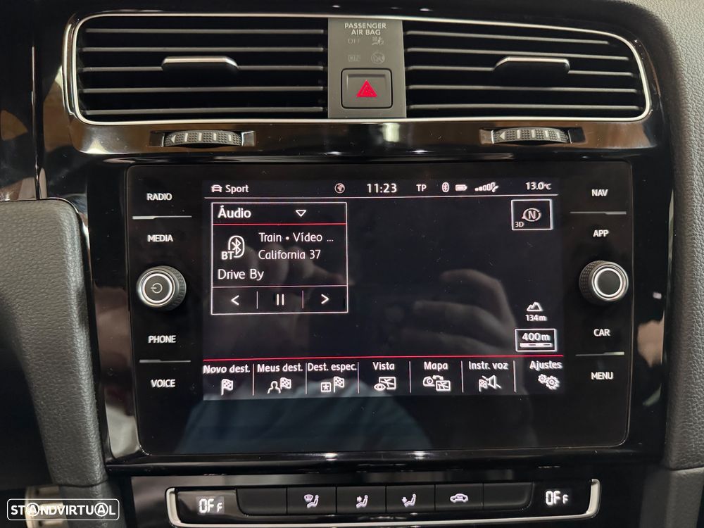 VW Golf 2.0 TSI GTI DSG Performance - 21