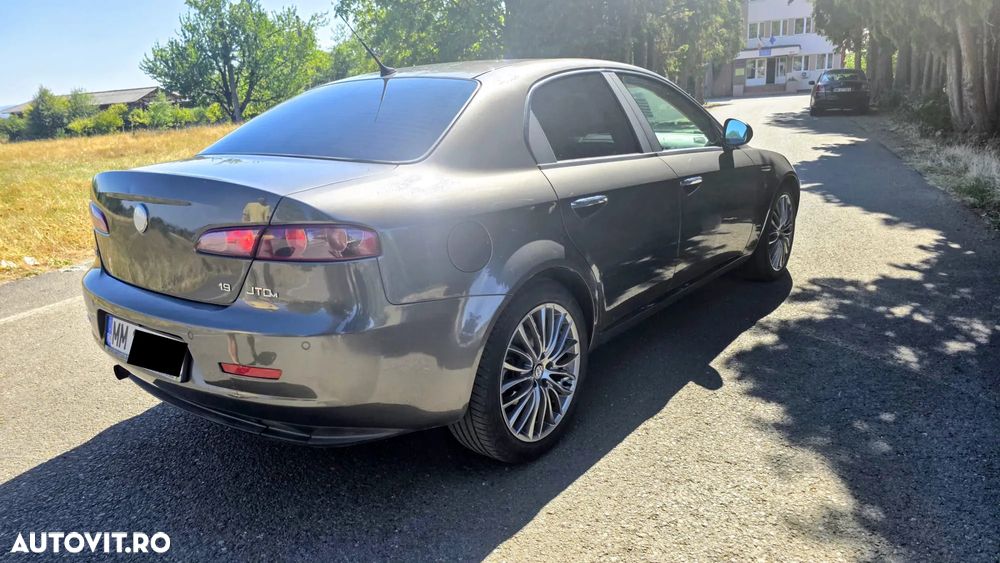 Alfa Romeo 159 - 2