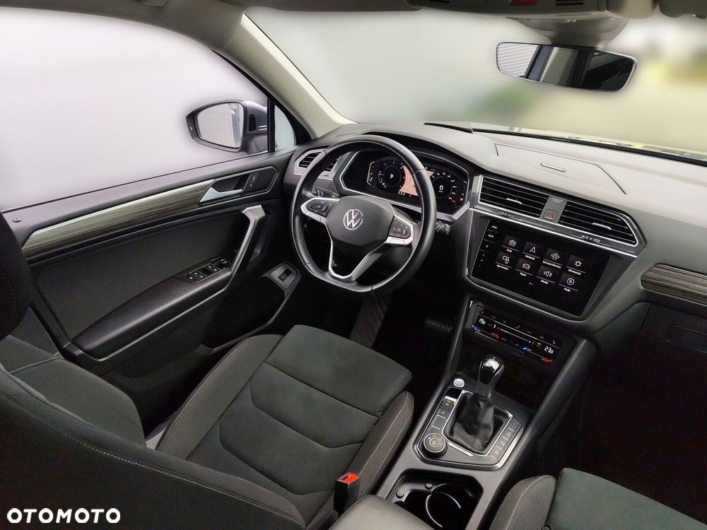 Volkswagen Tiguan Allspace 2.0 TDI 4Mot Elegance DSG - 17