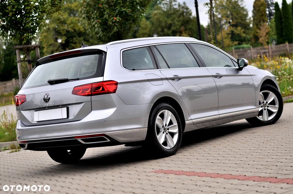 Volkswagen Passat 2.0 TDI EVO Elegance DSG - 10
