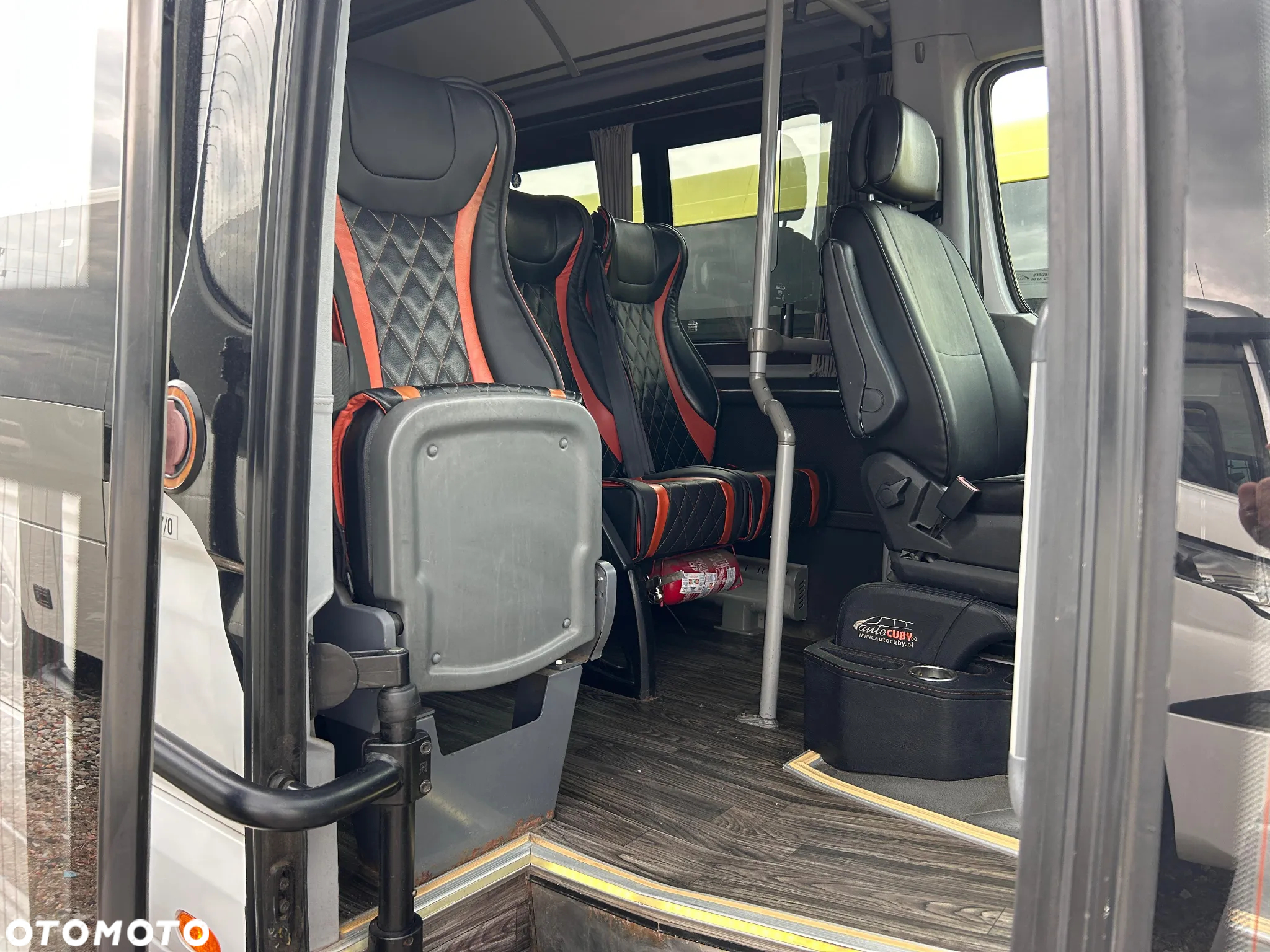 Mercedes-Benz Sprinter 519 - 14