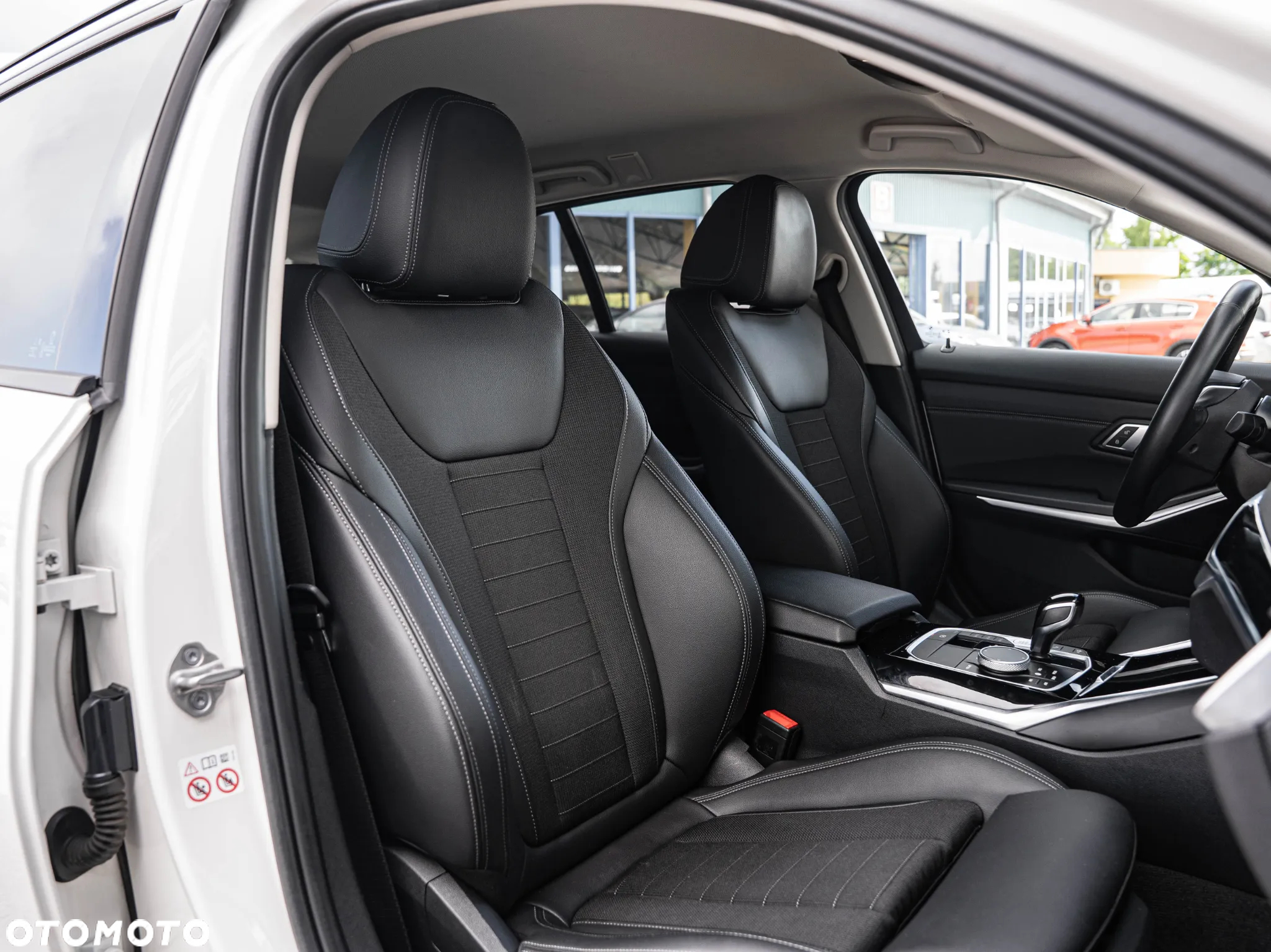 BMW Seria 3 320d Touring Sport Line - 26