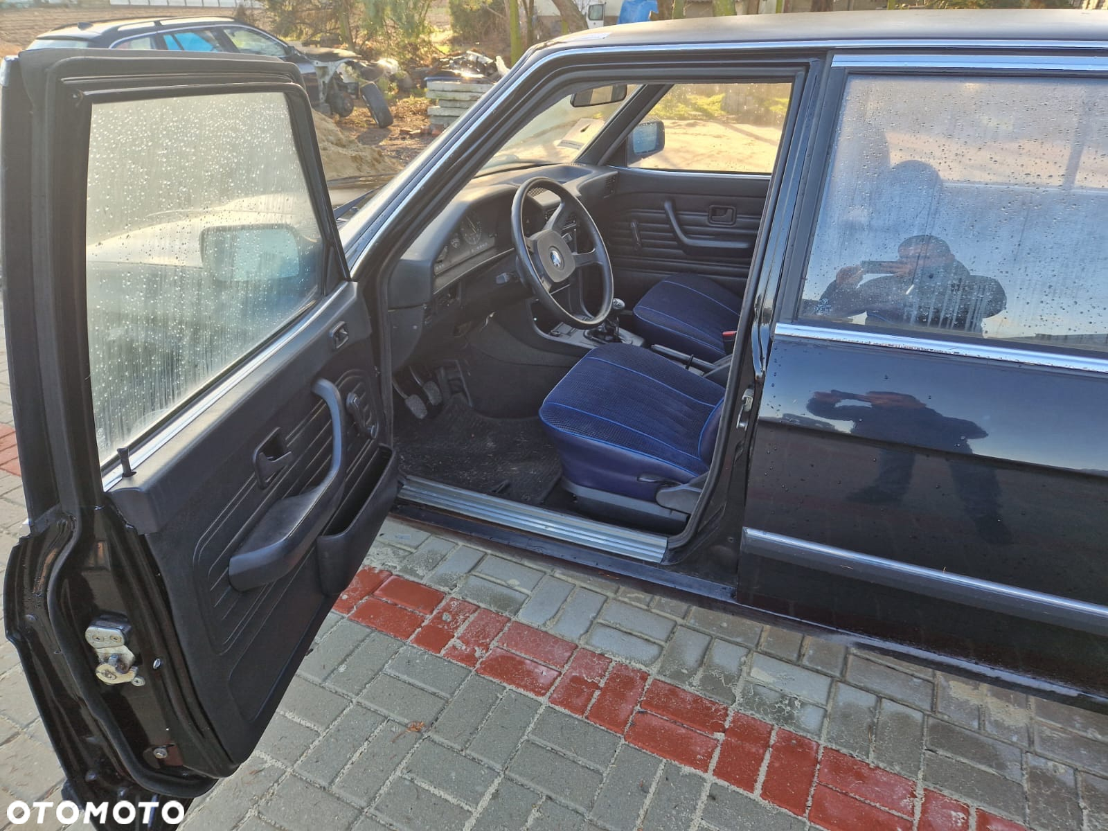 BMW Seria 5 518 i - 29