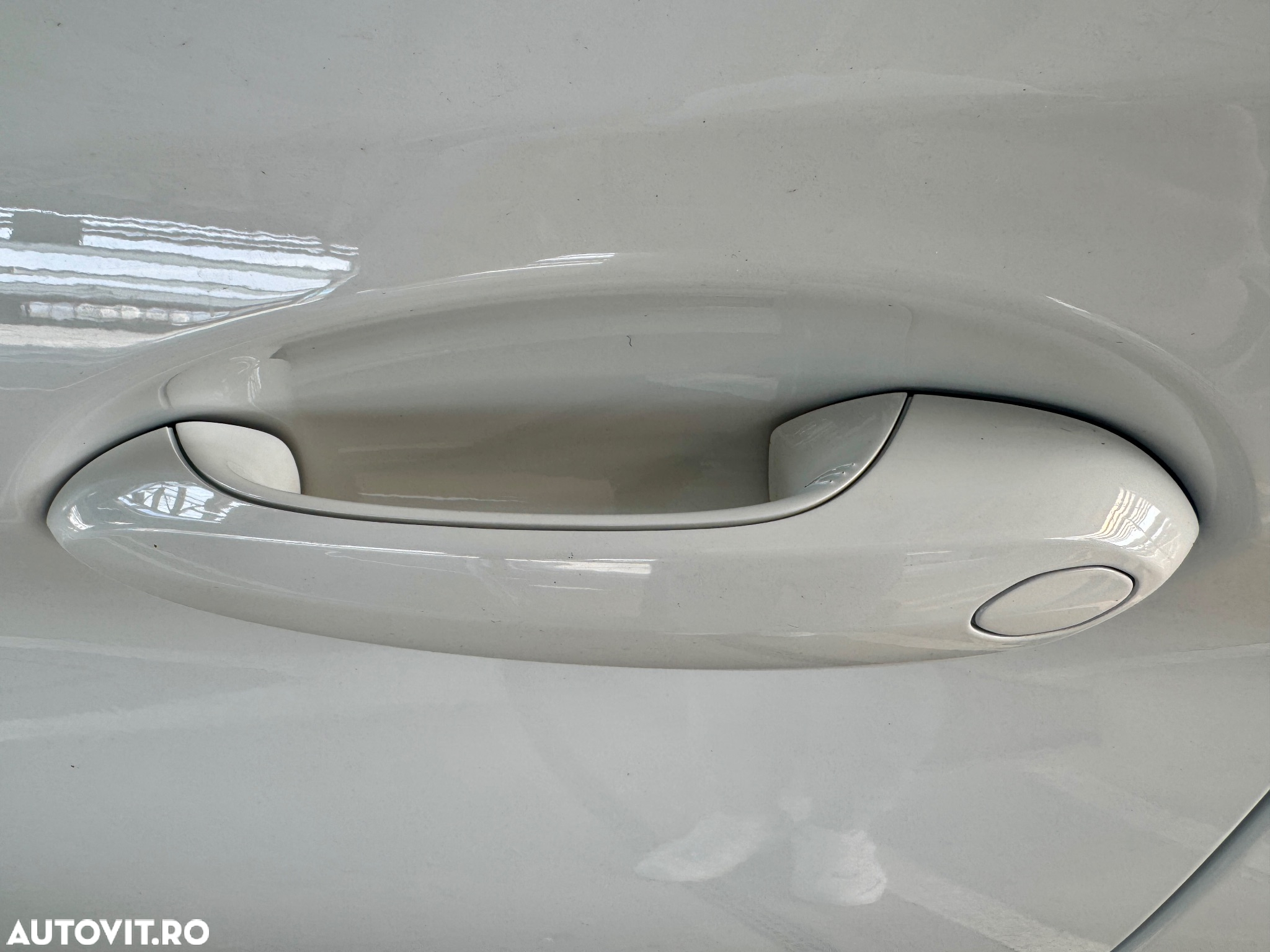 BMW Seria 5 530d xDrive AT MHEV - 36