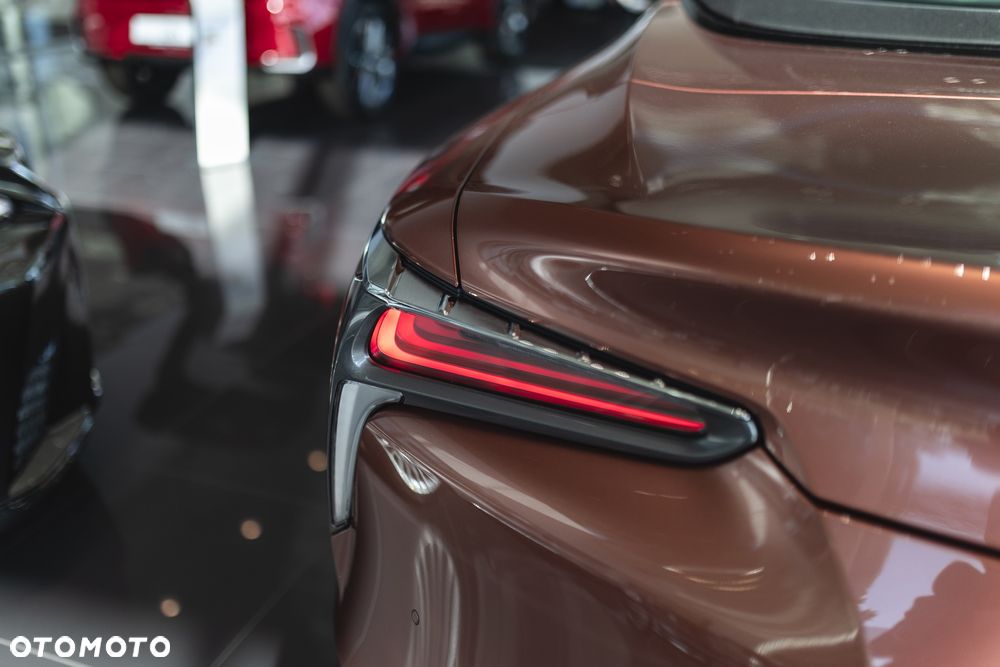 Lexus LC 500 Superturismo - 8