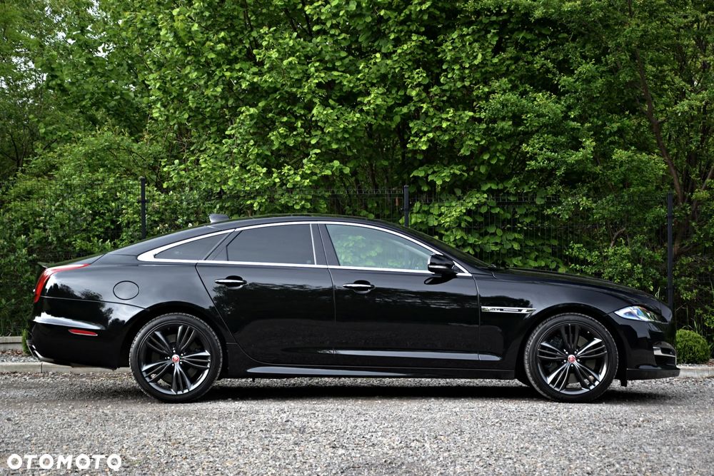 Jaguar XJ - 4