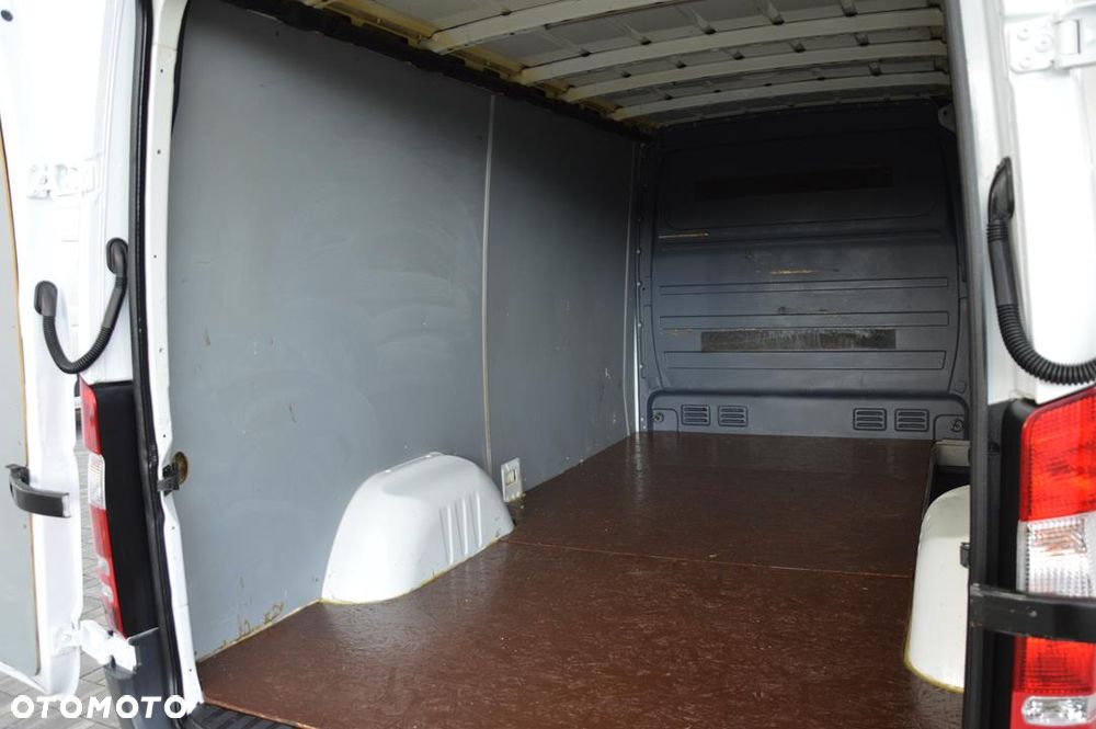 Mercedes-Benz Sprinter - 27
