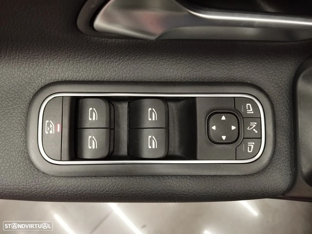 Mercedes-Benz A 250 e Progressive - 17