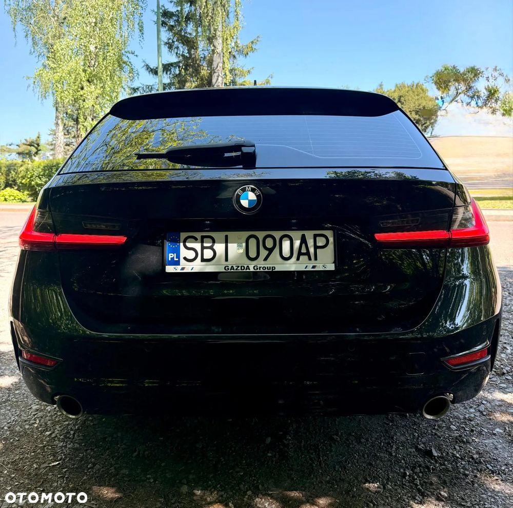 BMW Seria 3 320d Sport Line Shadow - 11