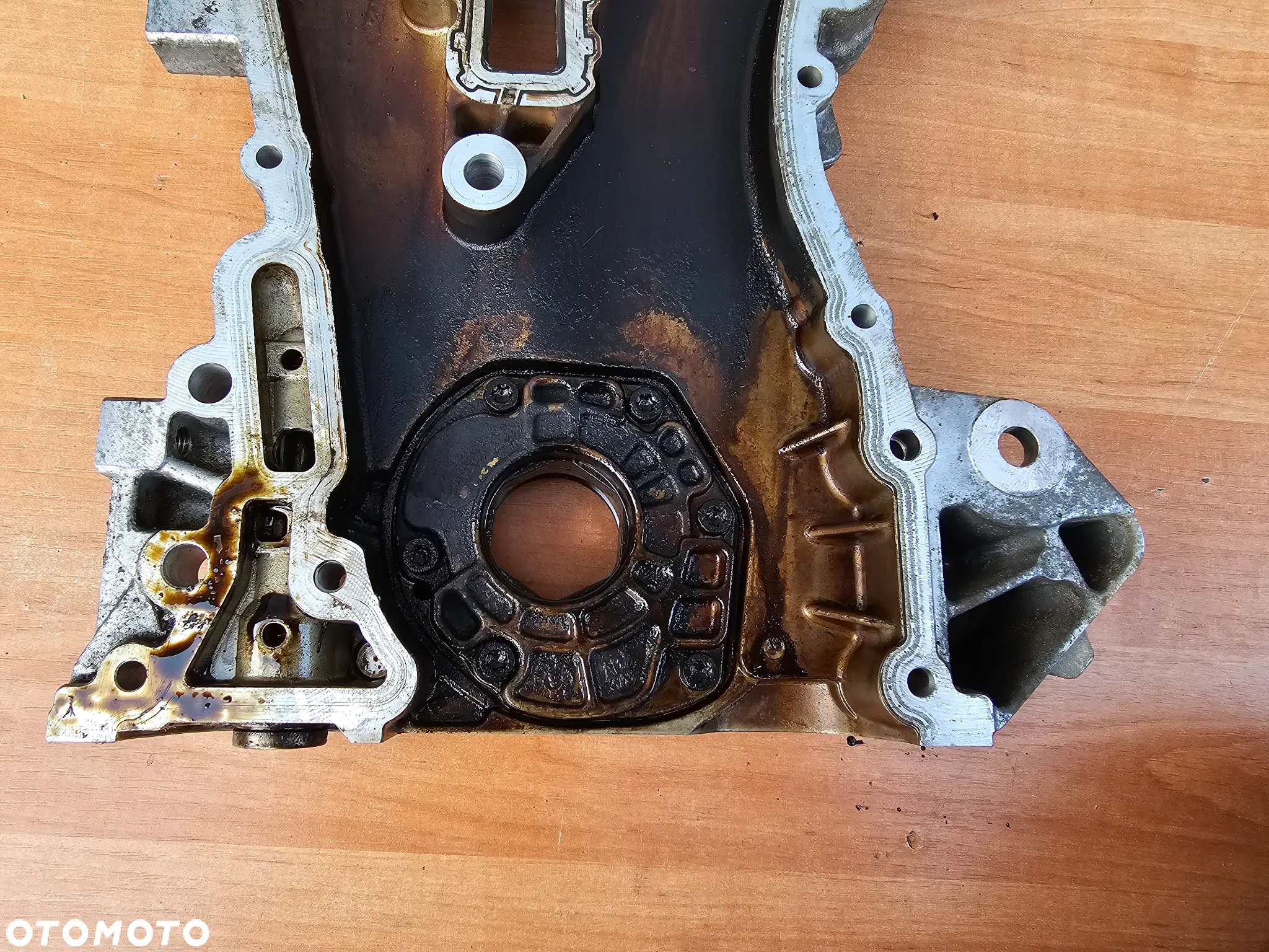 OBUDOWA OSŁONA ROZRZĄDU POMPA OLEJU OPEL MERIVA A CORSA D ASTRA G H COMBO TIGRA B AGILA 1.2 Z12XEP 1.4 Z14XEP 55556309 - 6