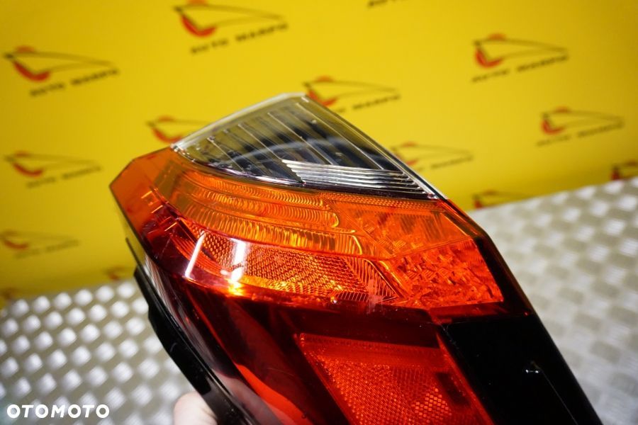 TOYOTA RAV4 2019 - 2024 LAMPA TYŁ LEWA TYLNA LED USA - 10