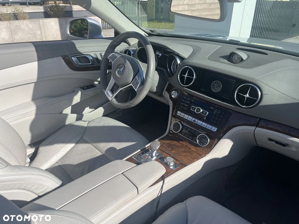 Mercedes-Benz SL 500 7G-TRONIC - 15