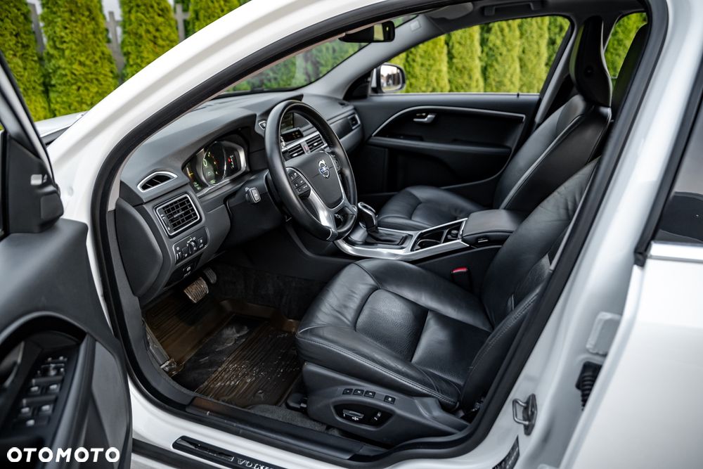 Volvo V70 D4 Geartronic Summum - 16