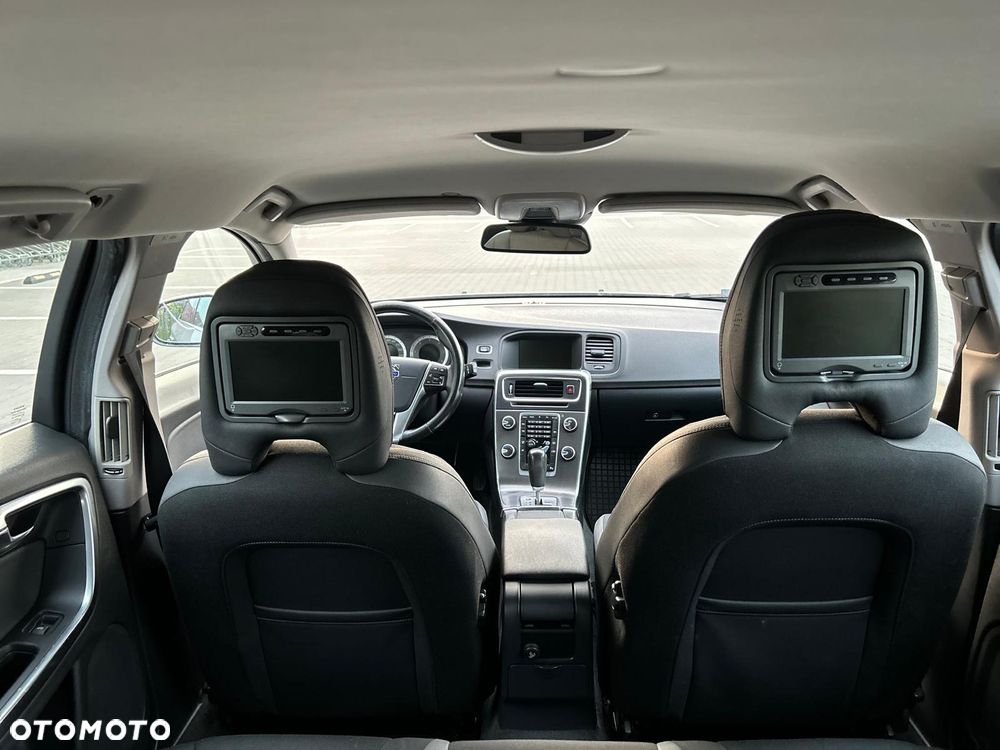 Volvo V60 D3 Geartronic Momentum - 12