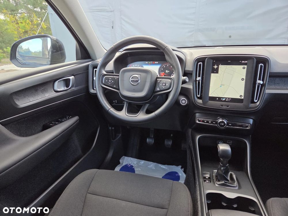 Volvo XC 40 T2 Momentum - 12