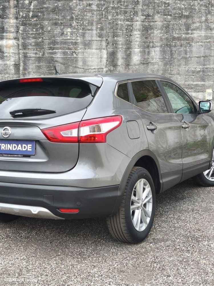 Nissan Qashqai 1.5 dCi N-Connecta - 11