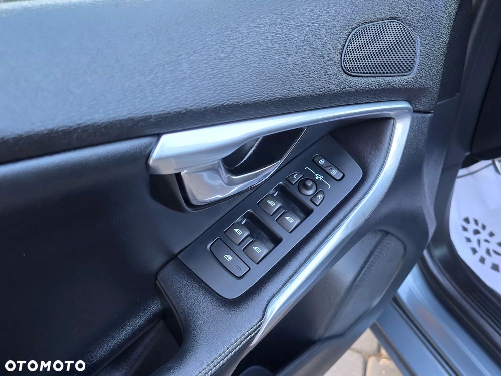 Volvo V40 D2 RDesign - 29