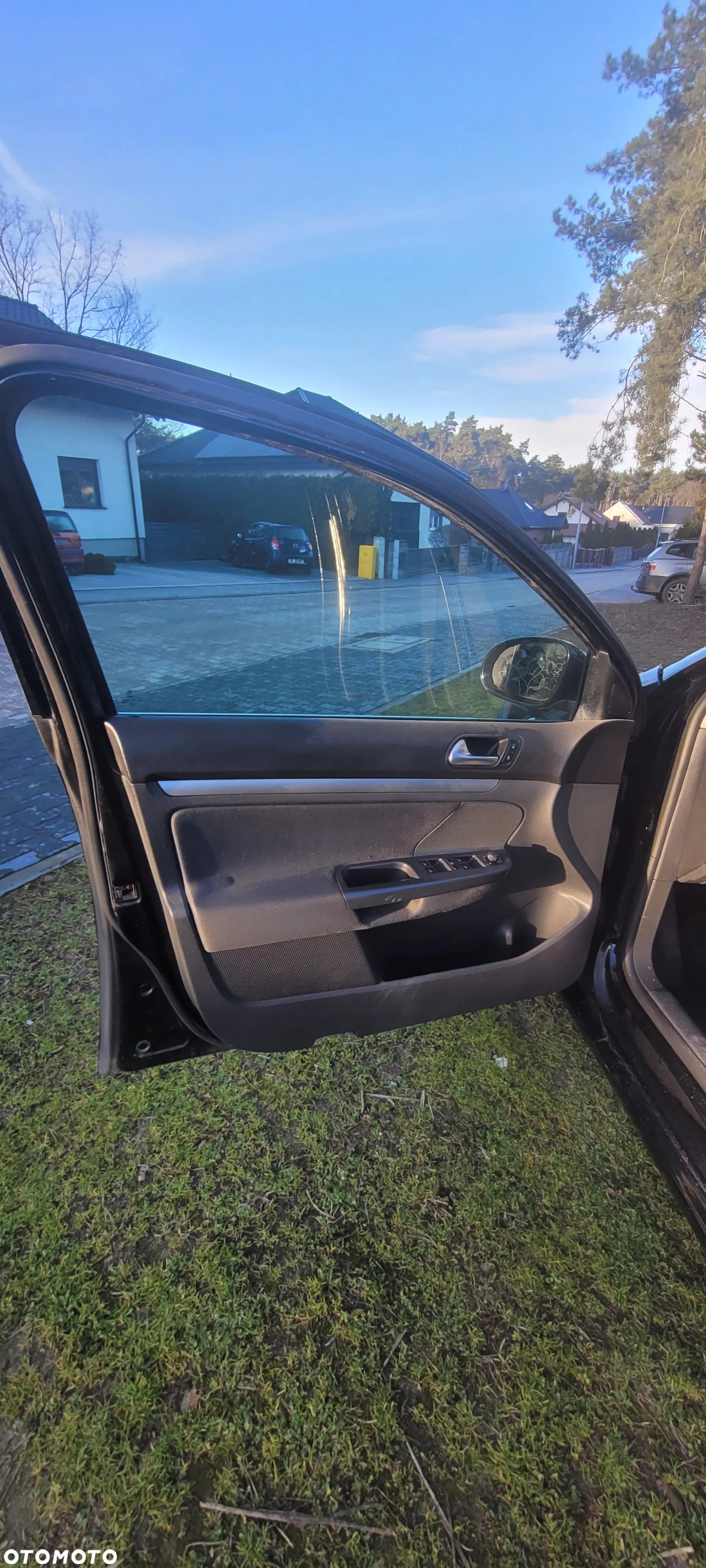 Volkswagen Golf 2.0 TDI Comfortline - 29