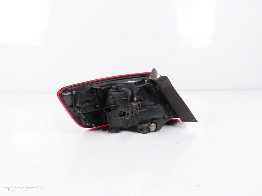 Farolim Direito/Trás Usado / Original AUDI A3 Sportback (8VA, 8VF) 8V4945070 - 2