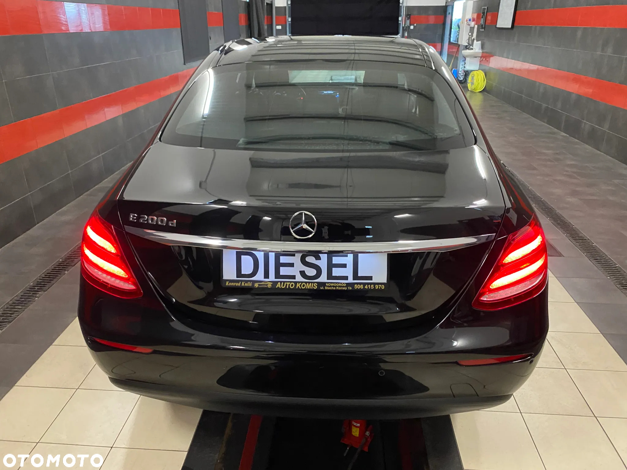 Mercedes-Benz Klasa E 200 d 9G-TRONIC Exclusive - 15