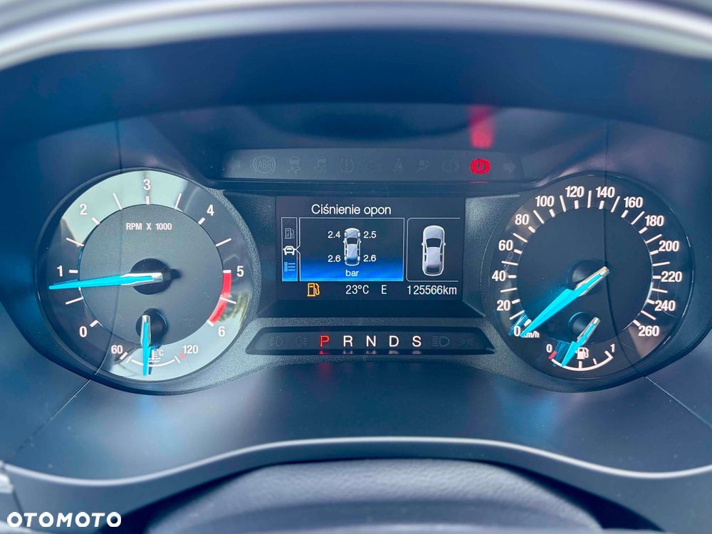 Ford Mondeo ver-2-0-tdci-start--stopp-powershift--aut-trend - 17