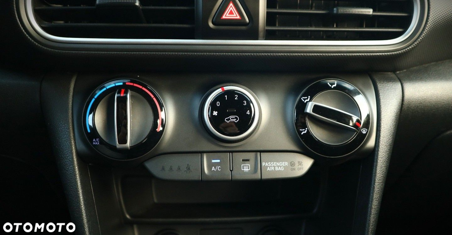 Hyundai Kona - 23