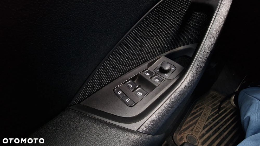 Skoda Octavia 2.0 TDI SCR Style DSG - 22