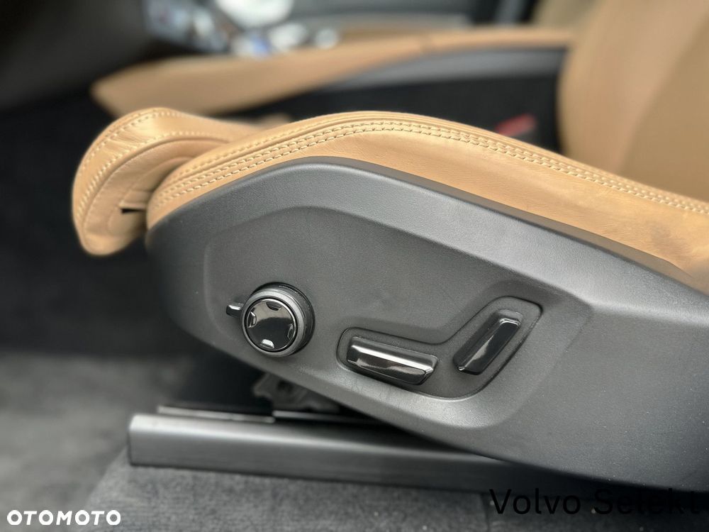 Volvo XC 90 - 36
