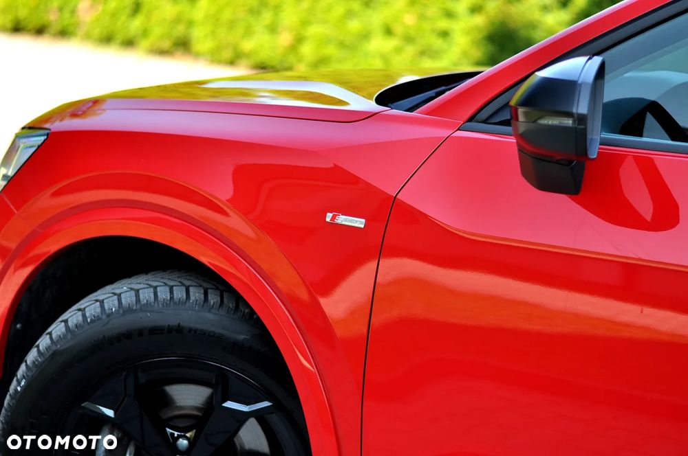 Audi Q2 35 TDI S tronic sport - 11
