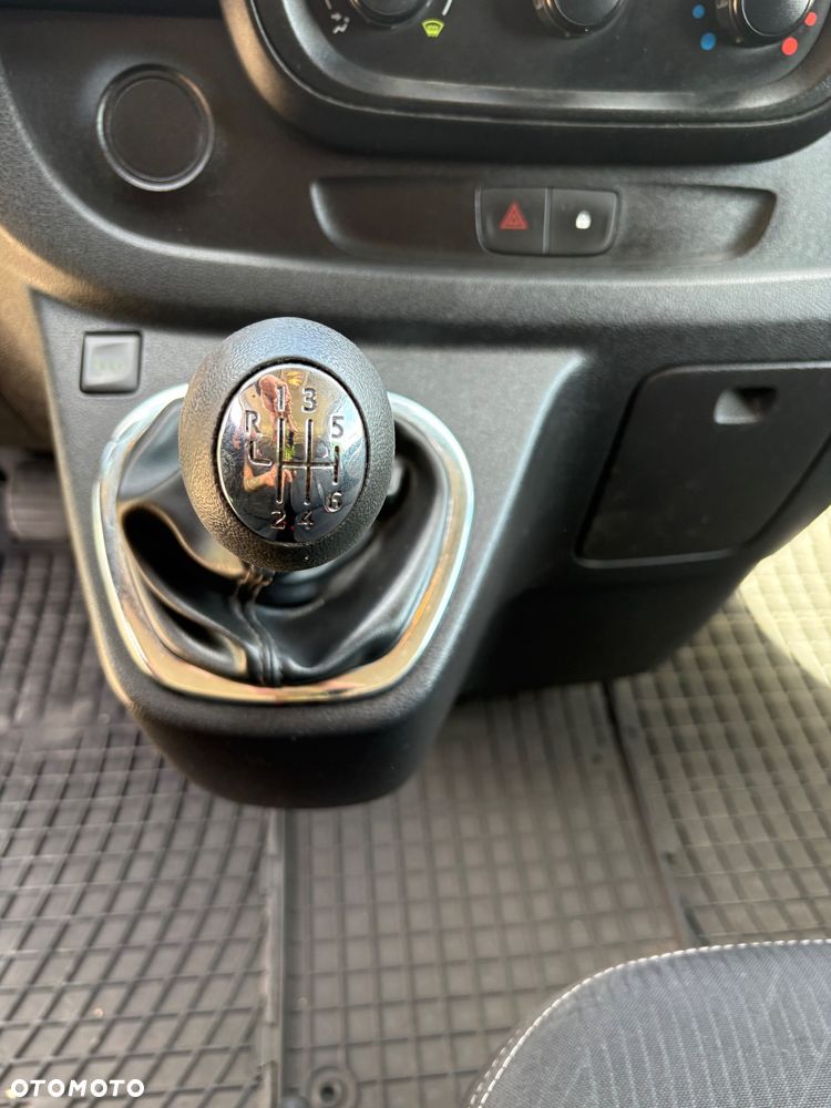 Renault Trafic ENERGY Start &St Grand Combi L2H1 Expression - 26