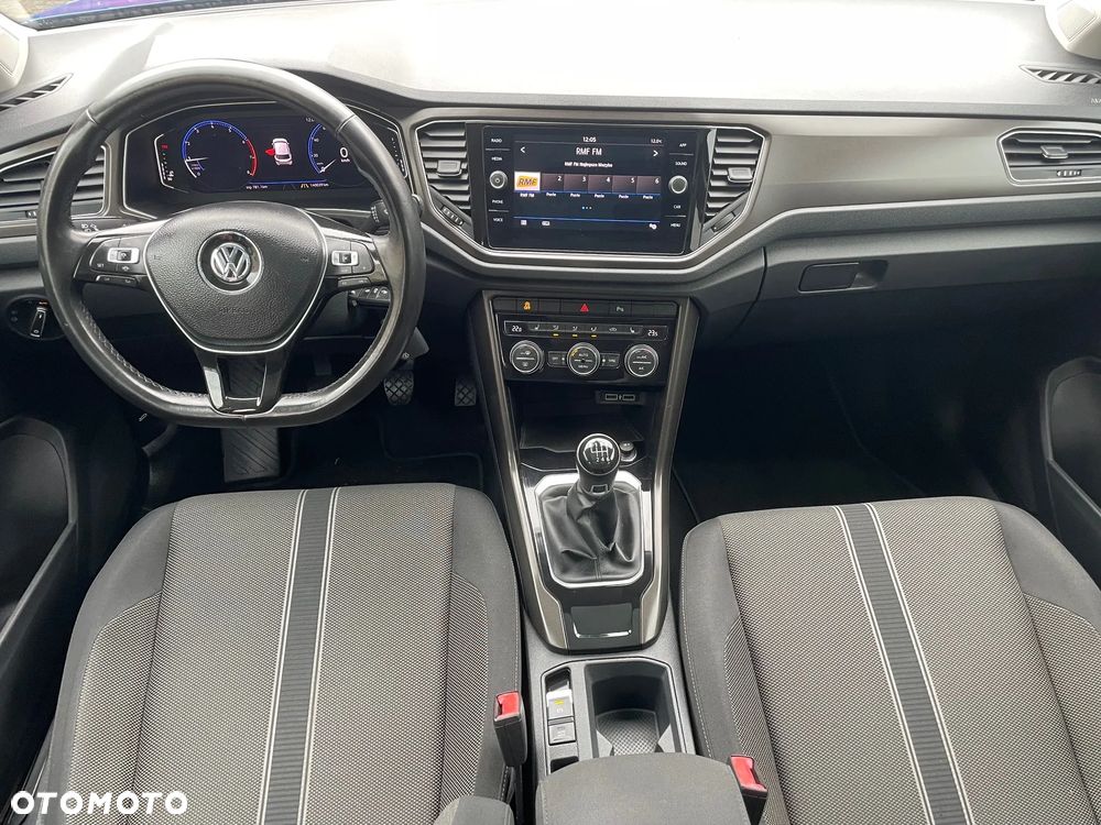 Volkswagen T-Roc - 11