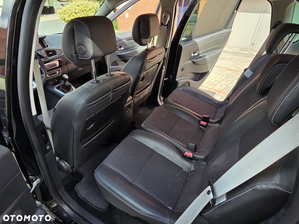 Renault Scenic TCe 130 Bose Edition - 25