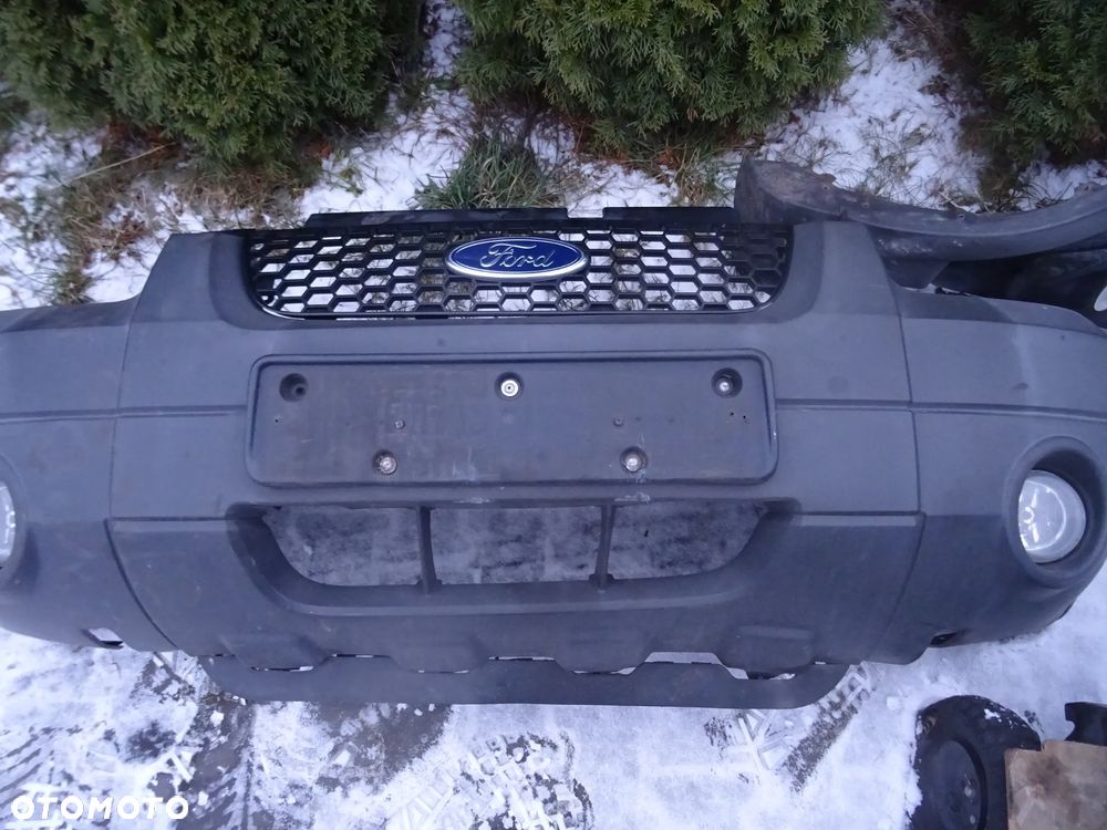 FORD MAVERICK ZDERZAK PRZEDNI PRZOD STAN BDB GRILL LISTWY HALOGEN CZESCI ROZNE