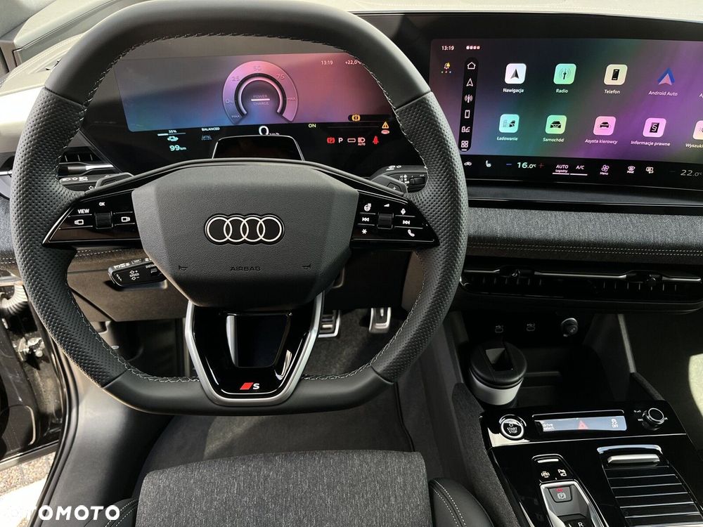 Audi Q6 e-tron - 28