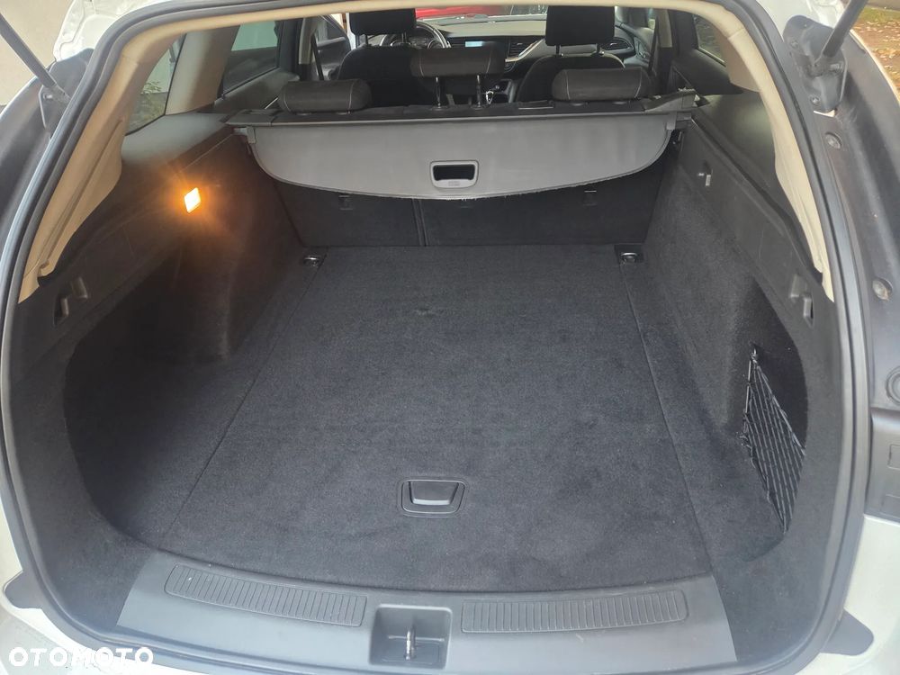 Opel Insignia 2.0 CDTI automatik Business Edition - 22