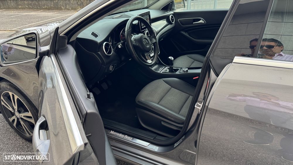 Mercedes-Benz CLA 180 d BlueEFFICIENCY Edition - 7