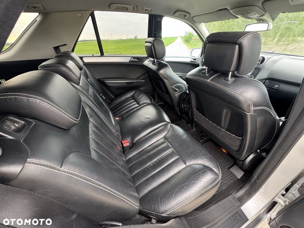 Mercedes-Benz ML - 9