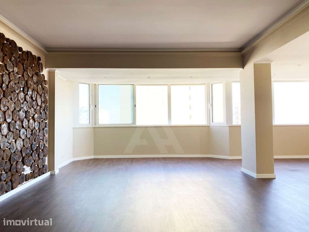 Apartamento T4 em Cascais com vista Mar e Serra - Grande imagem: 4/32